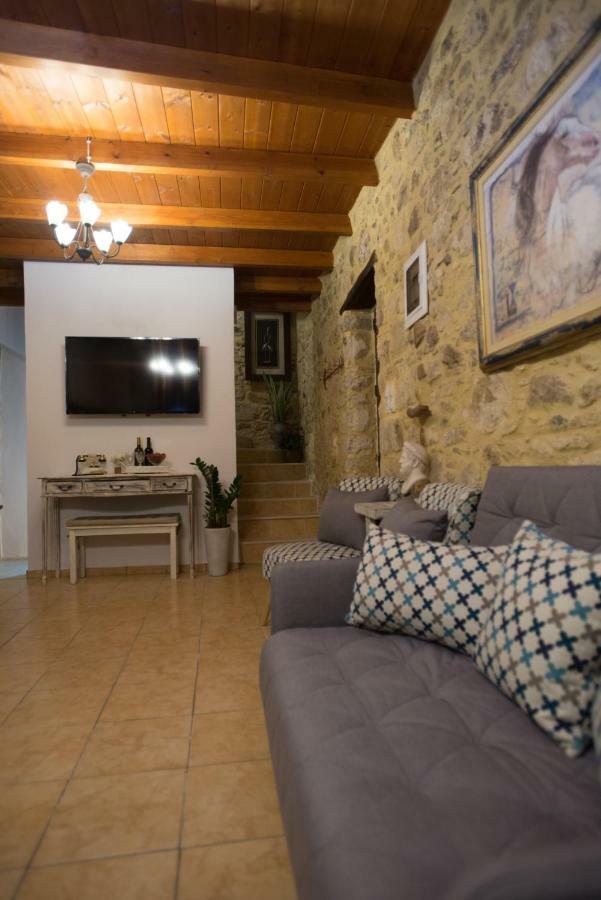 Villa Kamelia-Renovated Old House-South Crete Galia Экстерьер фото